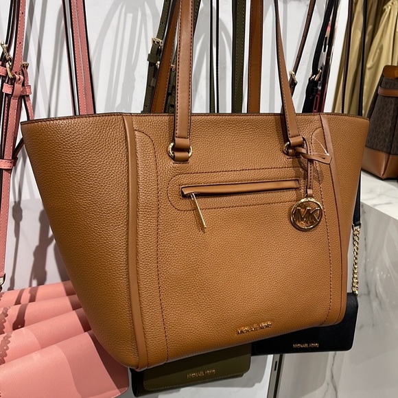 MICHAEL KORS CARINE LARGE FRONT ZIP POCKET SHOULDER TOTE BAG PURSE LUGGAGE NWT - Picture 15 of 16